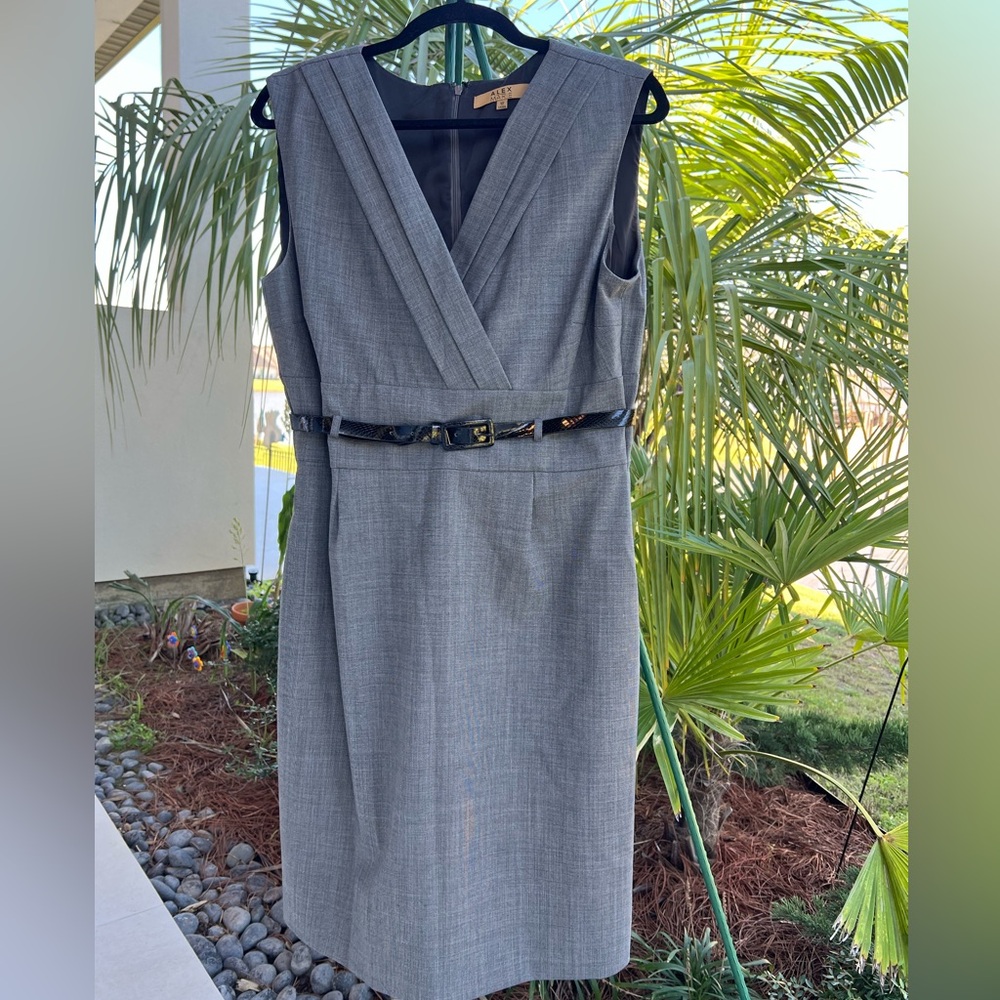 ALEX MARIE SLEEVELESS DRESS size 12